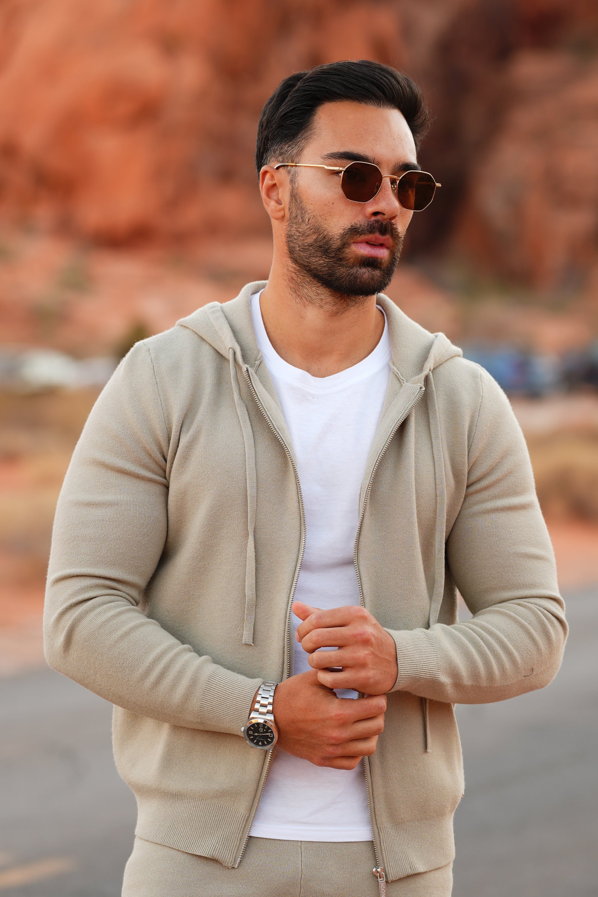 Adrien – Hoodie d’Exception en Cachemire pour Homme