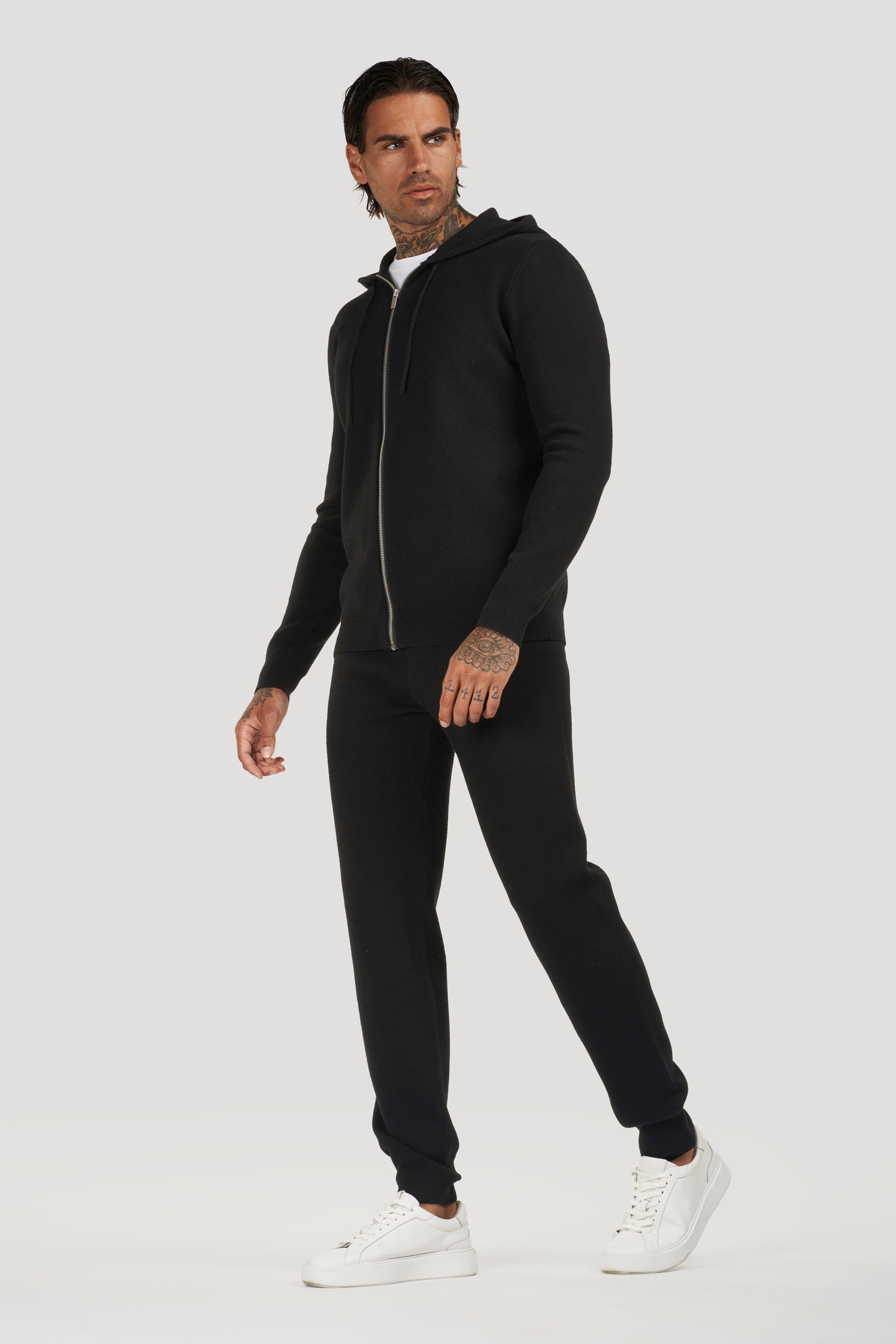 Adrien – Hoodie d’Exception en Cachemire pour Homme