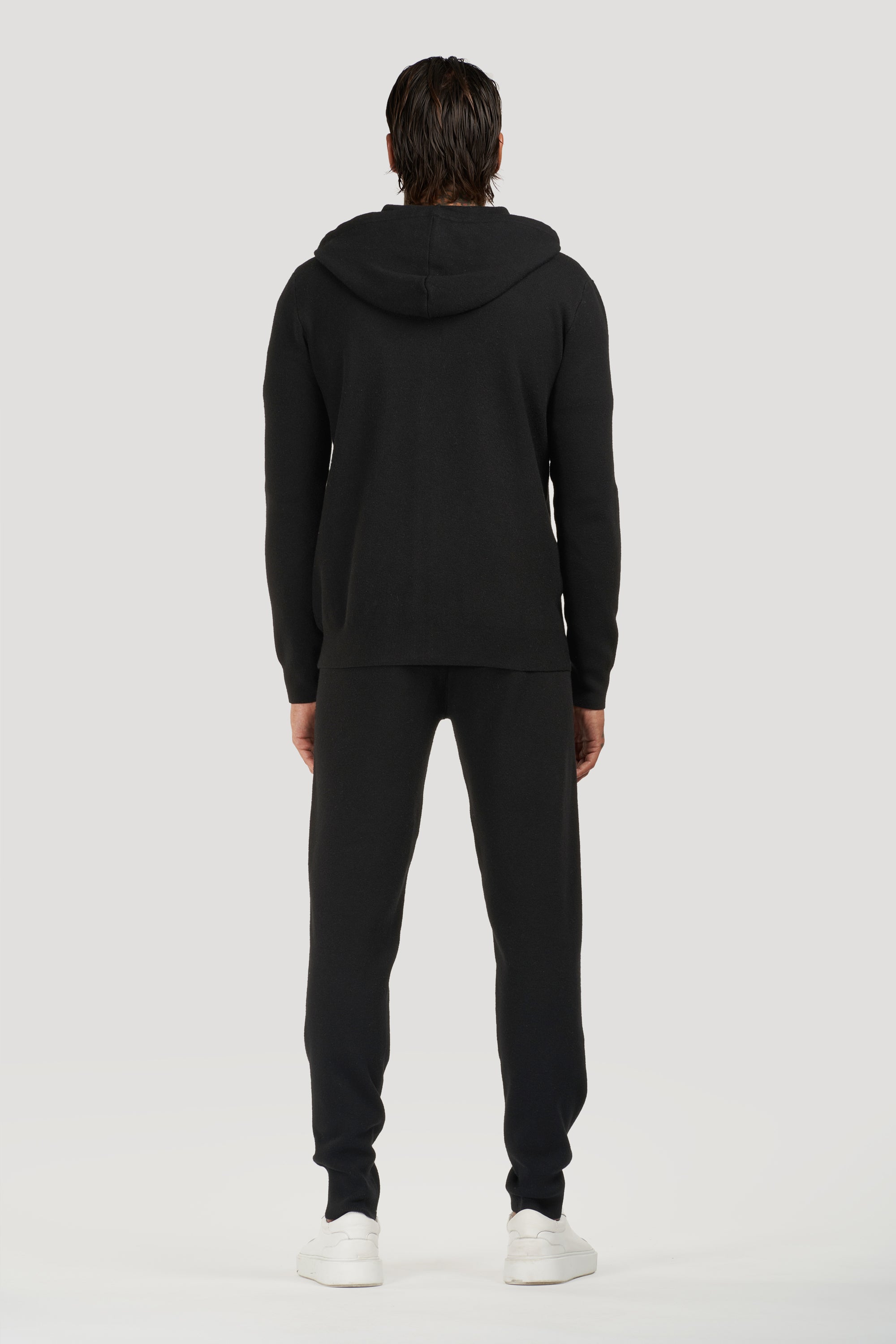 Adrien – Hoodie d’Exception en Cachemire pour Homme