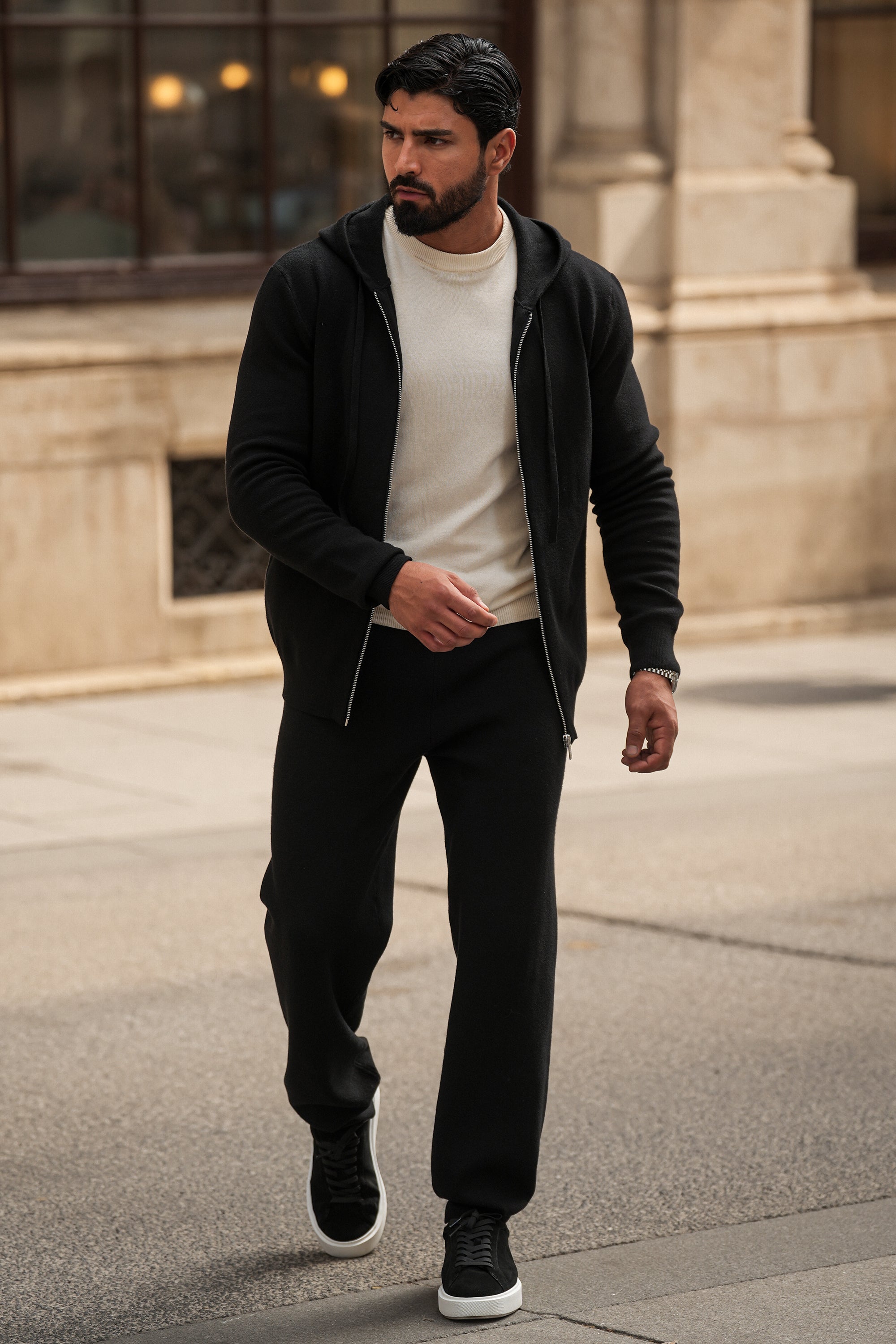 Adrien – Hoodie d’Exception en Cachemire pour Homme