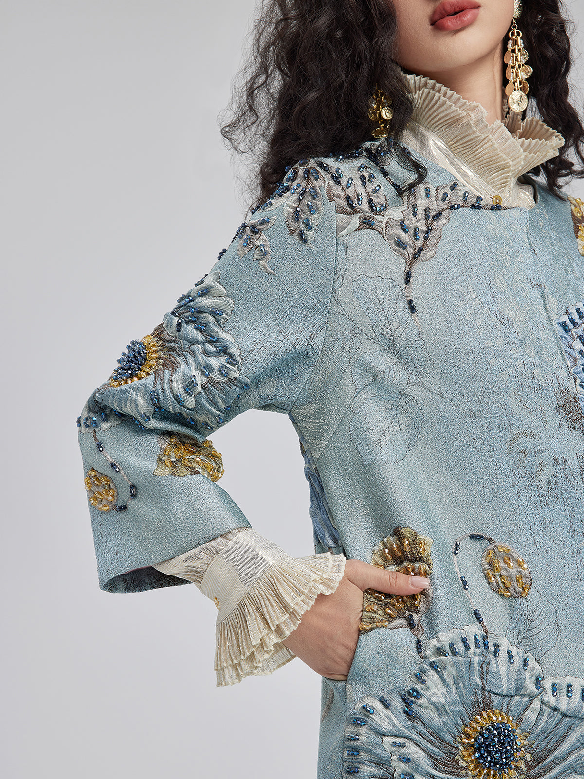 Aurélie – Veste Femme Brodée à Fleurs en Perles 3D